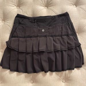 Lululemon Size 4 Black Tennis Skirt